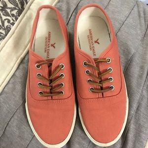American Eagle Outfitters tennies